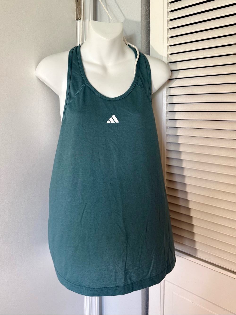 Adidas - 3 Scoop Neck Athletic Tank Tops - Picture 2 of 9